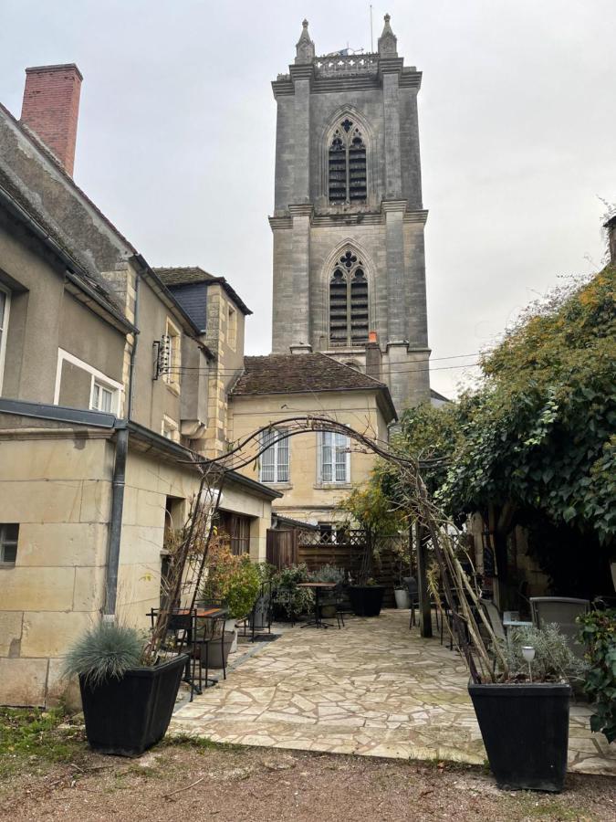 Le Grand Monarque Donzy Hotel Bagian luar foto