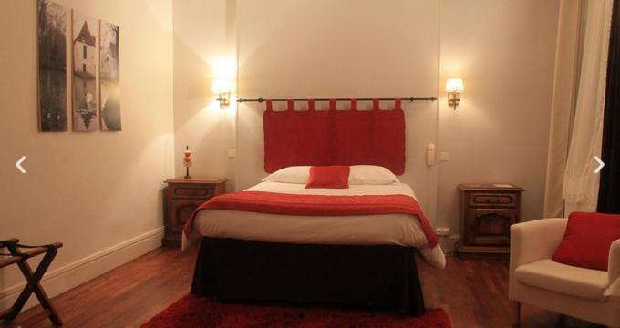 Le Grand Monarque Donzy Hotel Bagian luar foto