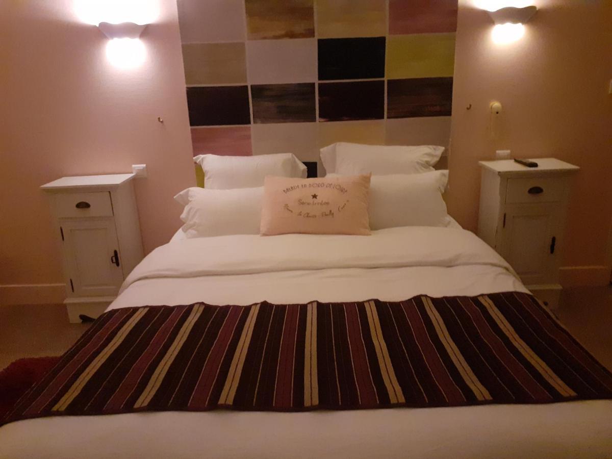 Le Grand Monarque Donzy Hotel Bagian luar foto